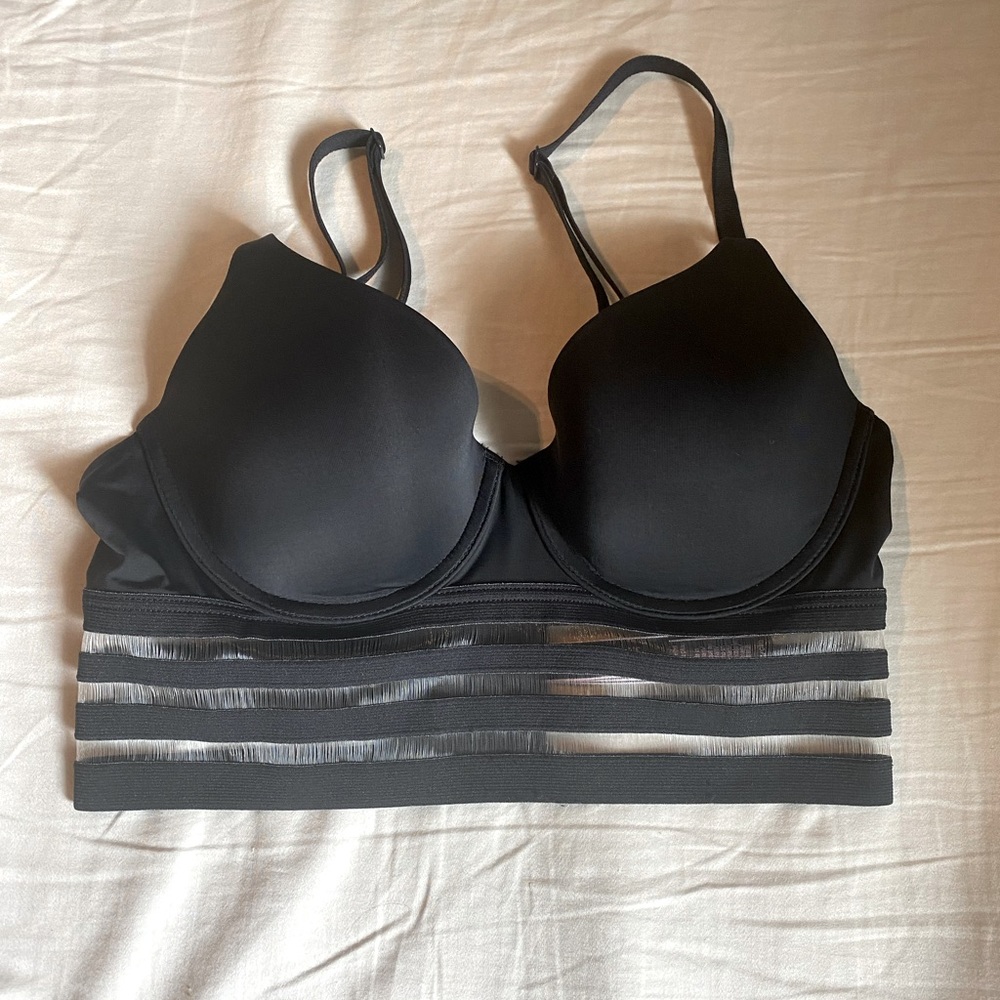 Victoria’s Secret T-shirt lightly lined, Demi bra 32C